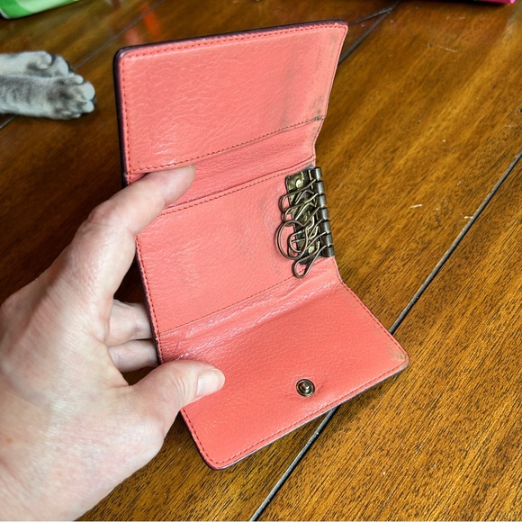 Chloe Black Leather Key Holder with Coral Interior - Picture 3 of 6